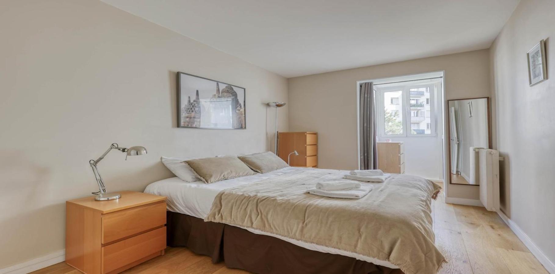 Spacious Contemporary Flat In The 15th - Mid-t * Paris