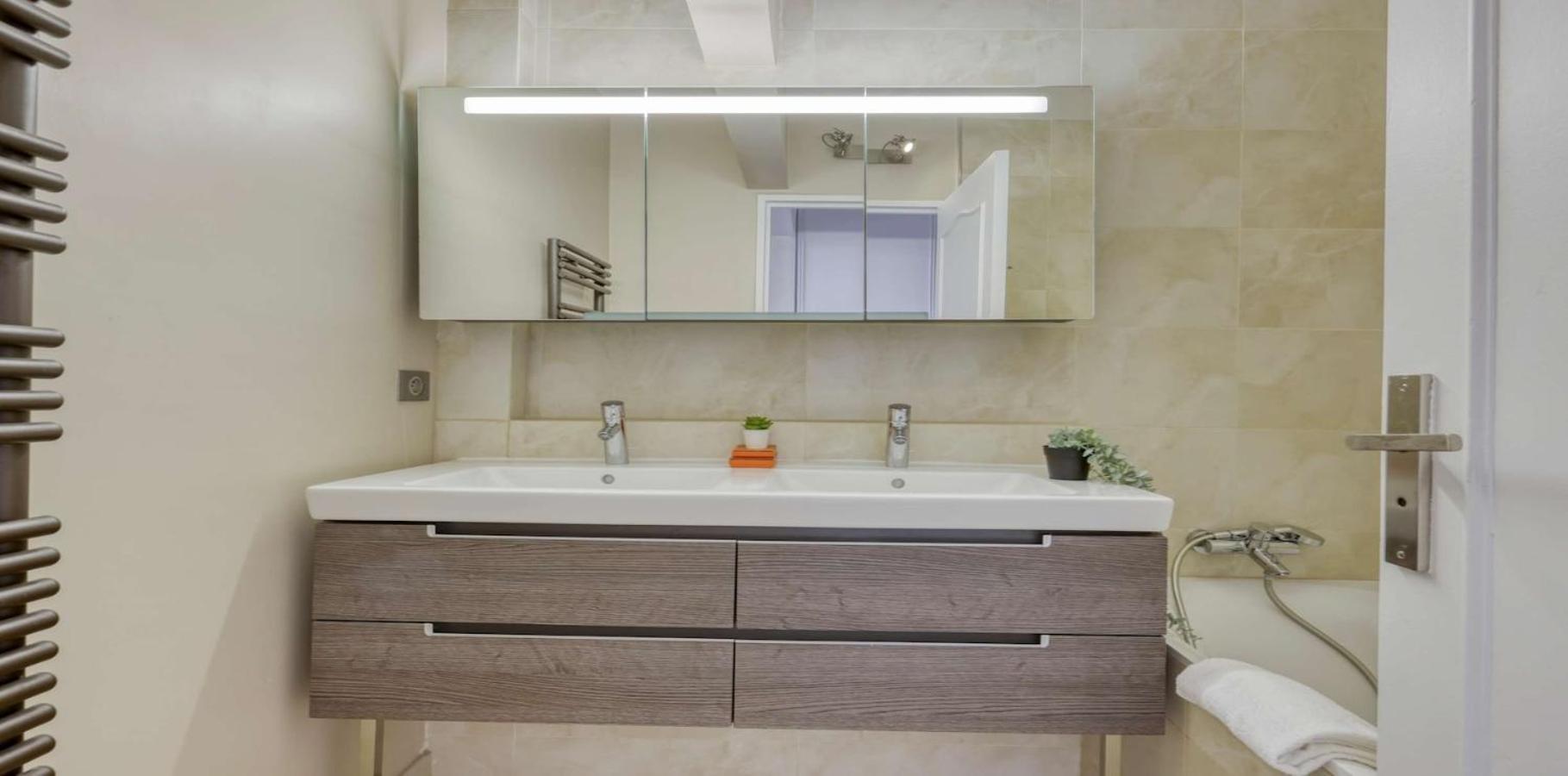 Spacious Contemporary Flat In The 15th - Mid-t Apartment